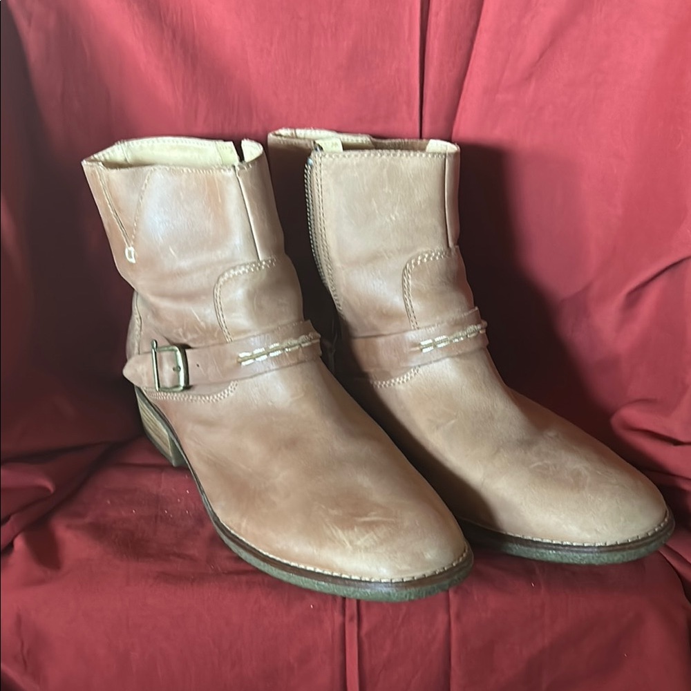 Sperry Tan Ankle Boots